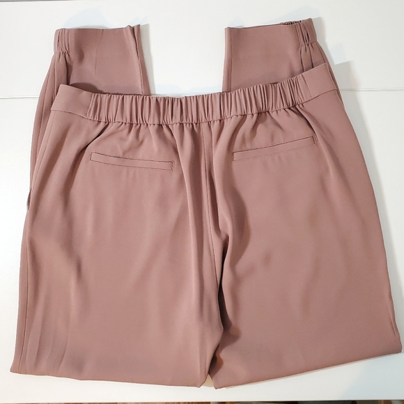 R Label The Reset Modern Crepe Jogger Pants - Soft Clay Mauve - Large - Picture 9 of 13